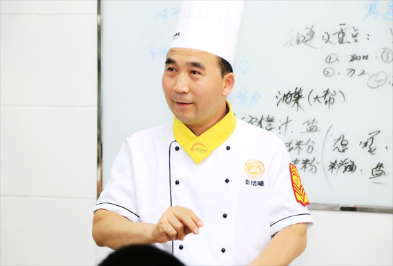 国家高级烹调师秦培曦