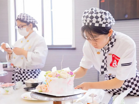 蛋糕师培训班多少学费?陕西新东方蛋糕培训班