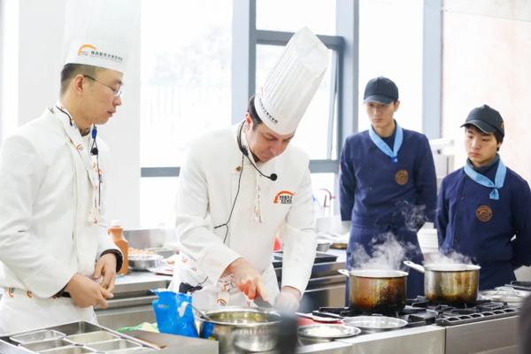 陝西草莓视频污在线烹飪學校