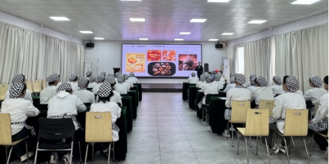 УЯִսӢš¶ѧУʳƷɷ޹˾