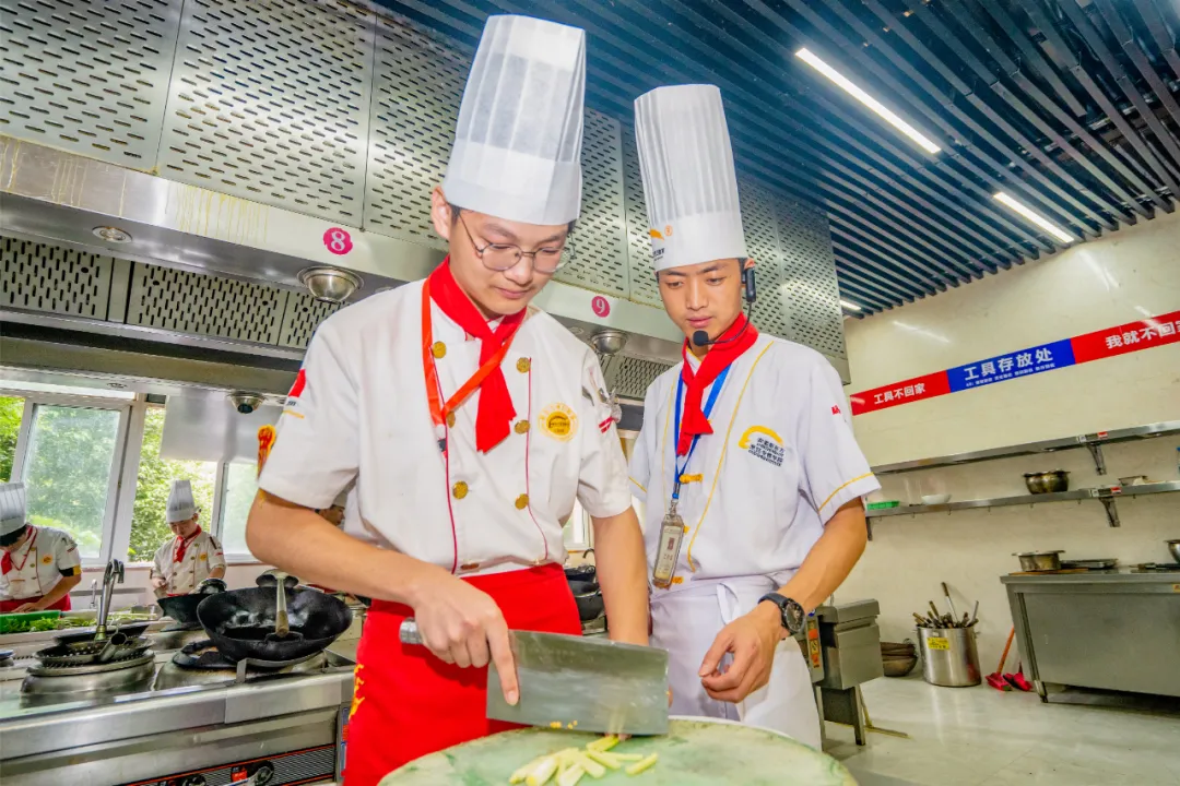 西安新东方技工学校2026年【春季预科班】报名火热开启,梦想席位,抢先锁定!