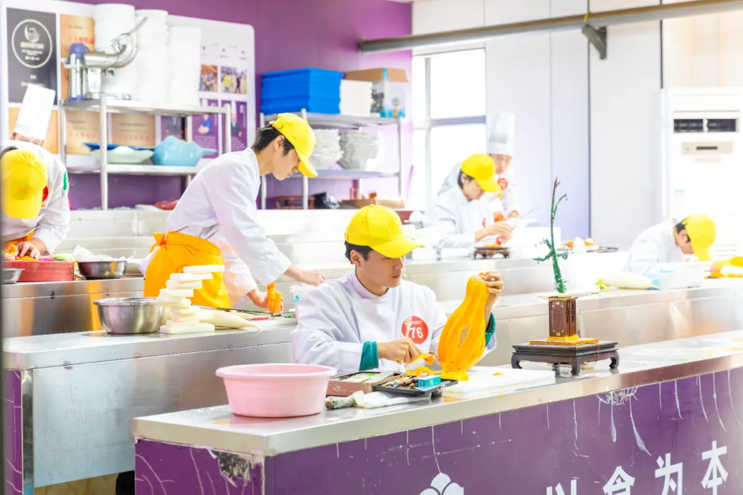 ѧ£ɱͬУ¶ѧӵĳɳ