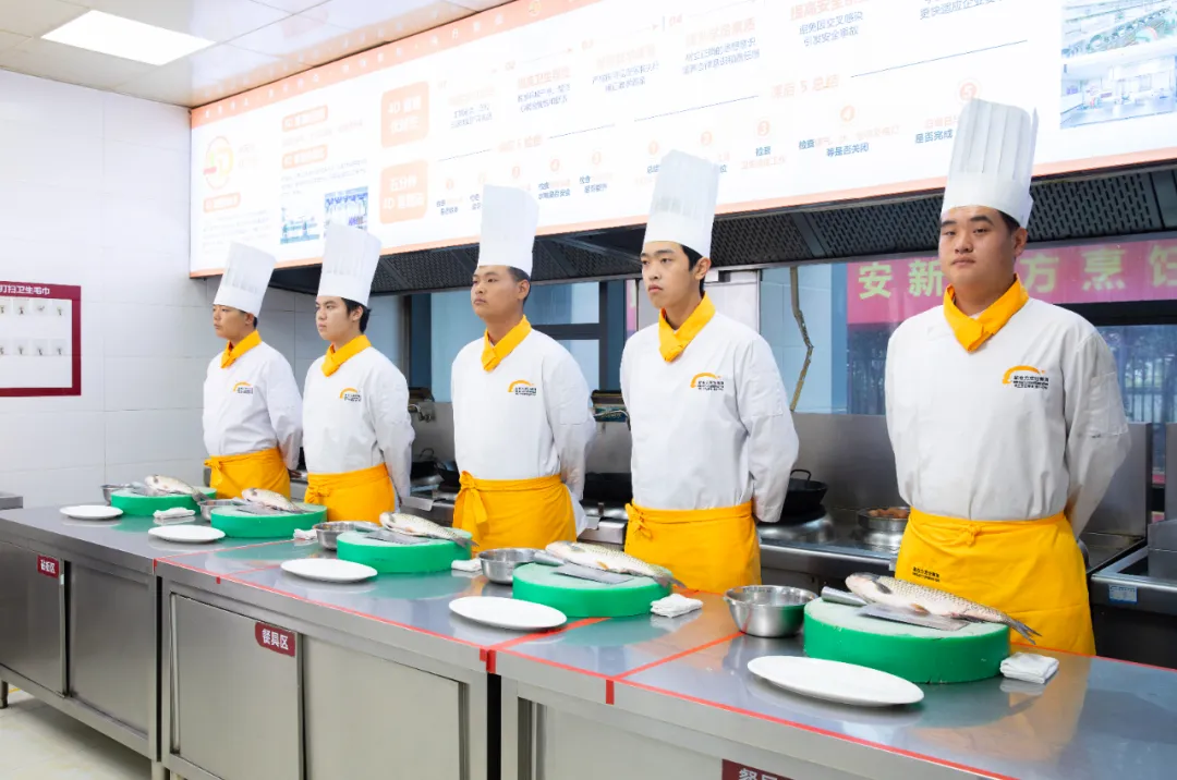 ѧ£ɱͬУ¶ѧӵĳɳ