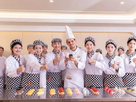 ¶⿼ѧУ-רҵƼ | 決רҵ