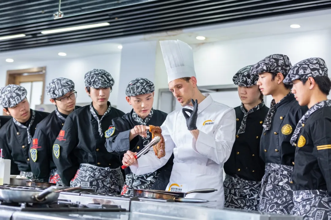 初高中学技术怕踩坑?3步帮你锁定“本命专业”!