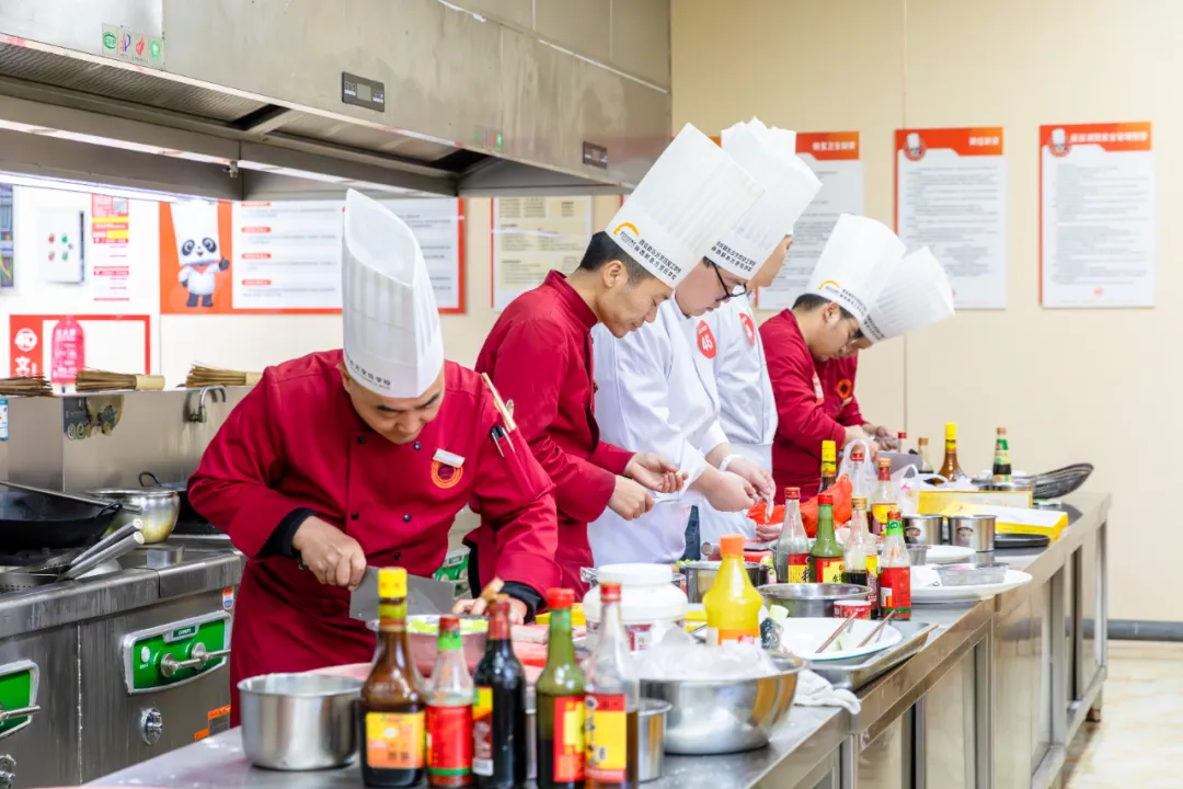 Σ棡2025ʦְߡȸʦܴԲĻ