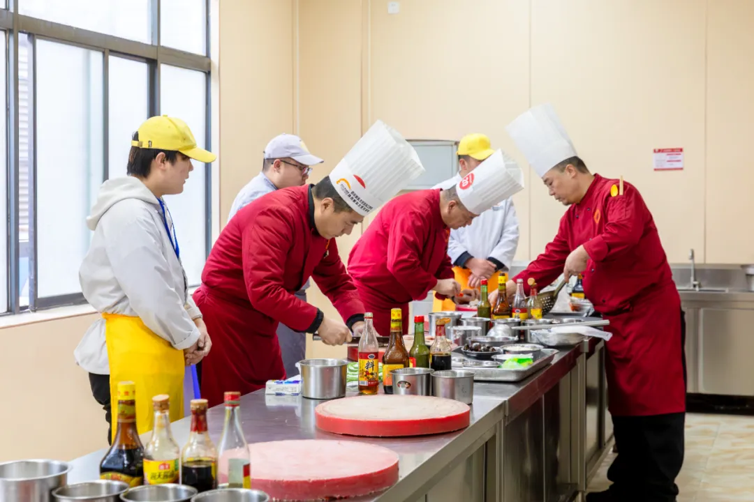 Σ棡2025ʦְߡȸʦܴԲĻ