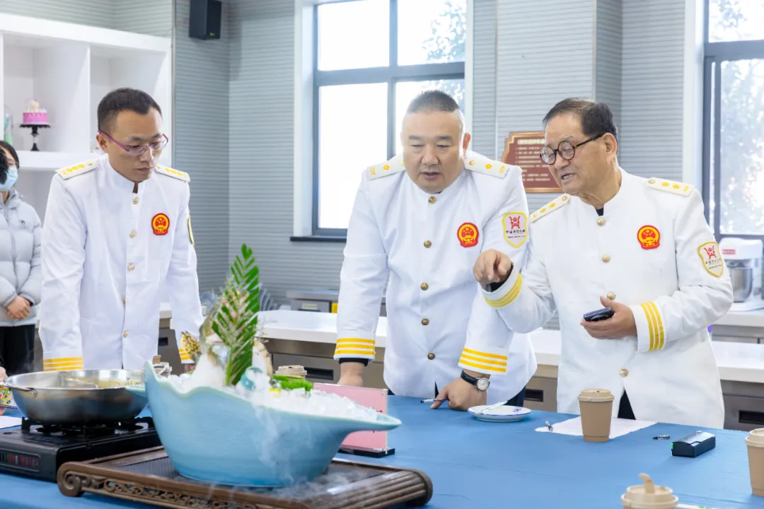 Σ棡2025ʦְߡȸʦܴԲĻ