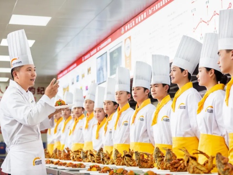 ¶2026ȽУڣһѧսԪɳ¿ܣ