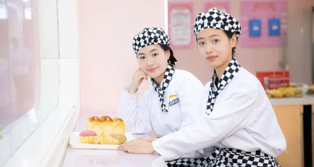 ¶Ԥ¼ѧͨںУ+10Žֹٳ壡