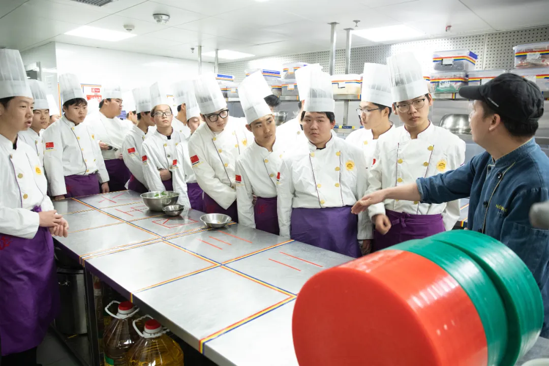 ���أ������¶���5D������Ϊʲô��ҵ����������������