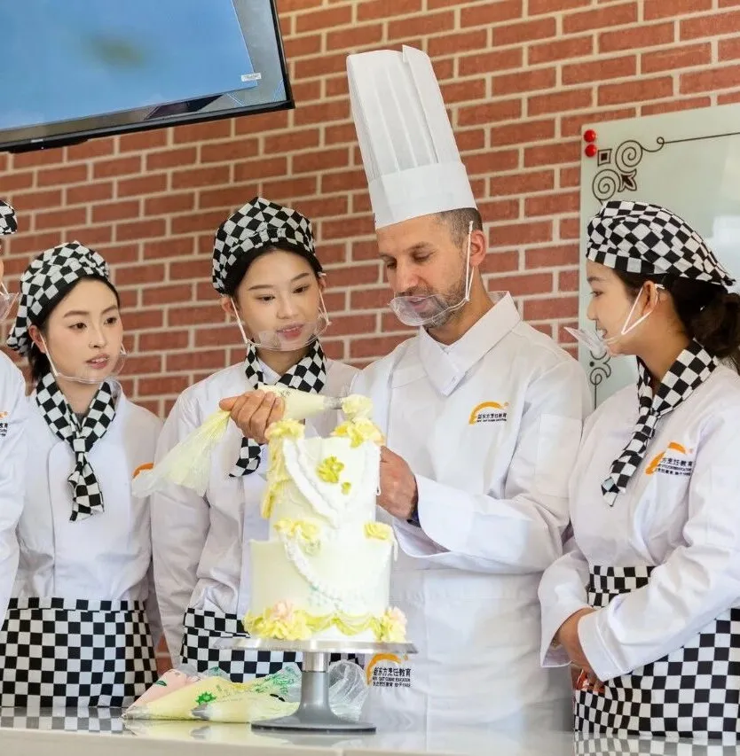 ������ѧ���㣬��׼���¶���ʵ���ɡ����������ף�ְҵ�з���