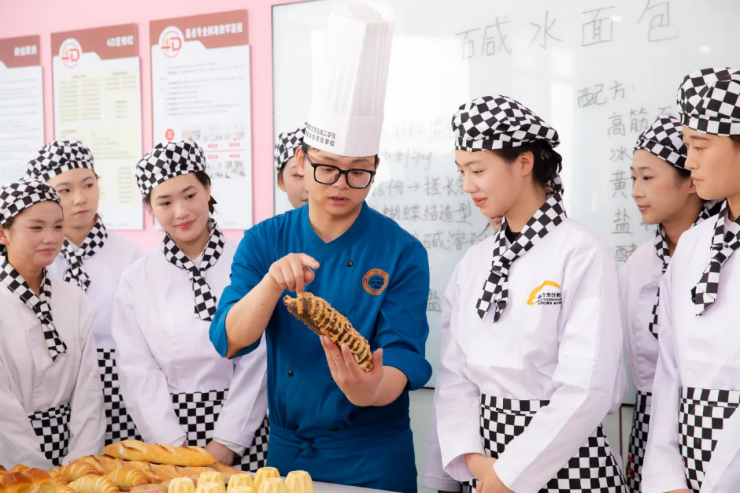 ������ѧ���㣬��׼���¶���ʵ���ɡ����������ף�ְҵ�з���