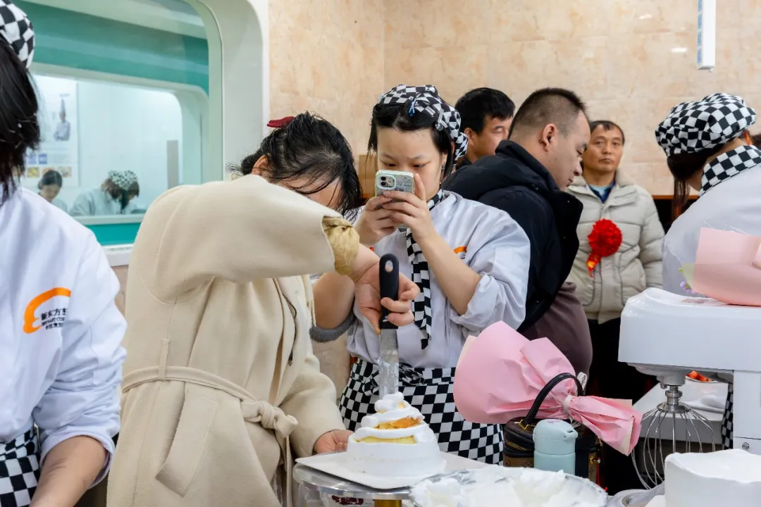 ��֤�ɳ����������� | �����¶�����⿼���ѧУ����������2501��ҳ���֤�᡿����ٰ�