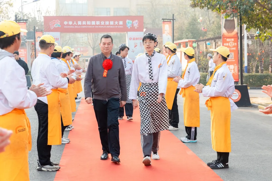 ��֤�ɳ����������� | �����¶�����⿼���ѧУ����������2501��ҳ���֤�᡿����ٰ�