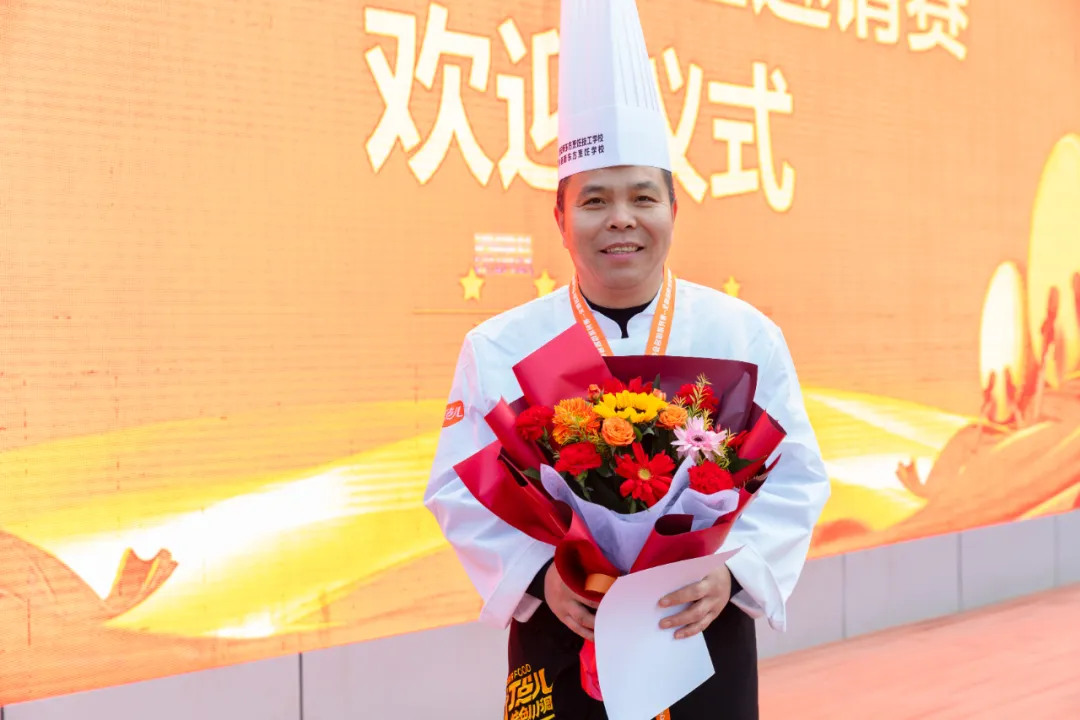 �ٹ�ʱ�̣������¶�����ʦ����ȫ������ն��1�ؽ�7��2����