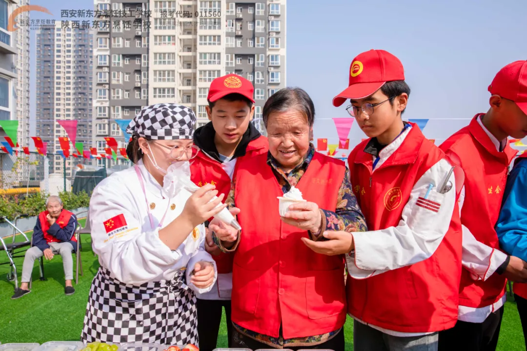 ��У԰������֮�⣬�ɳ��޽�����������¶�������һ��