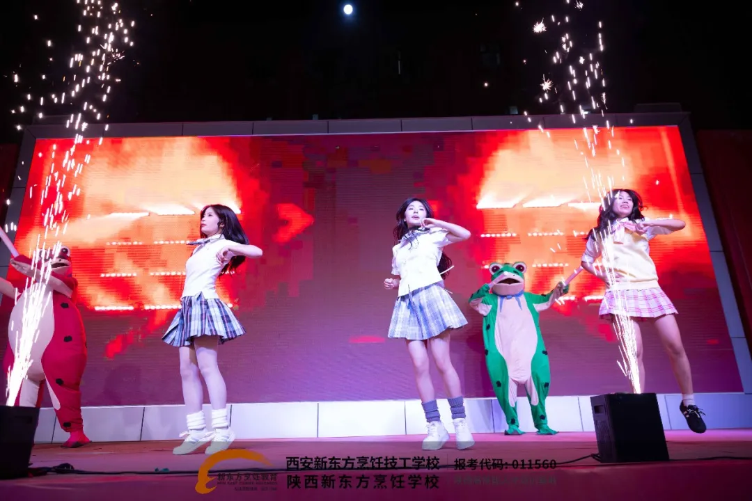 ��У԰������֮�⣬�ɳ��޽�����������¶�������һ��