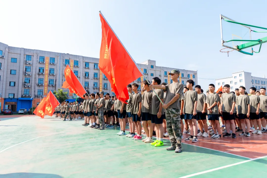 ��У԰������֮�⣬�ɳ��޽�����������¶�������һ��