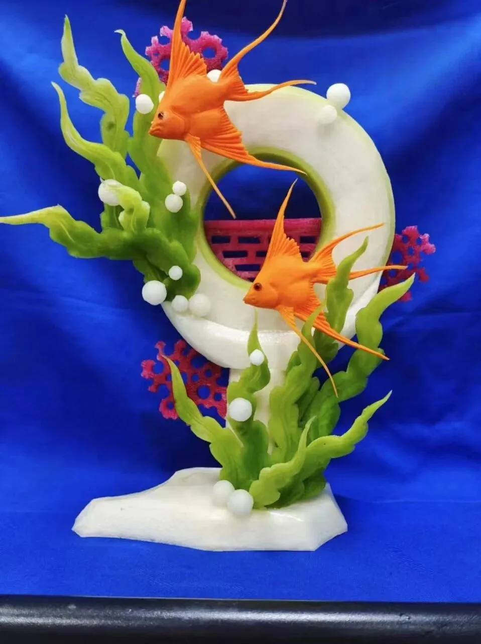 ��У԰������֮�⣬�ɳ��޽�����������¶�������һ��