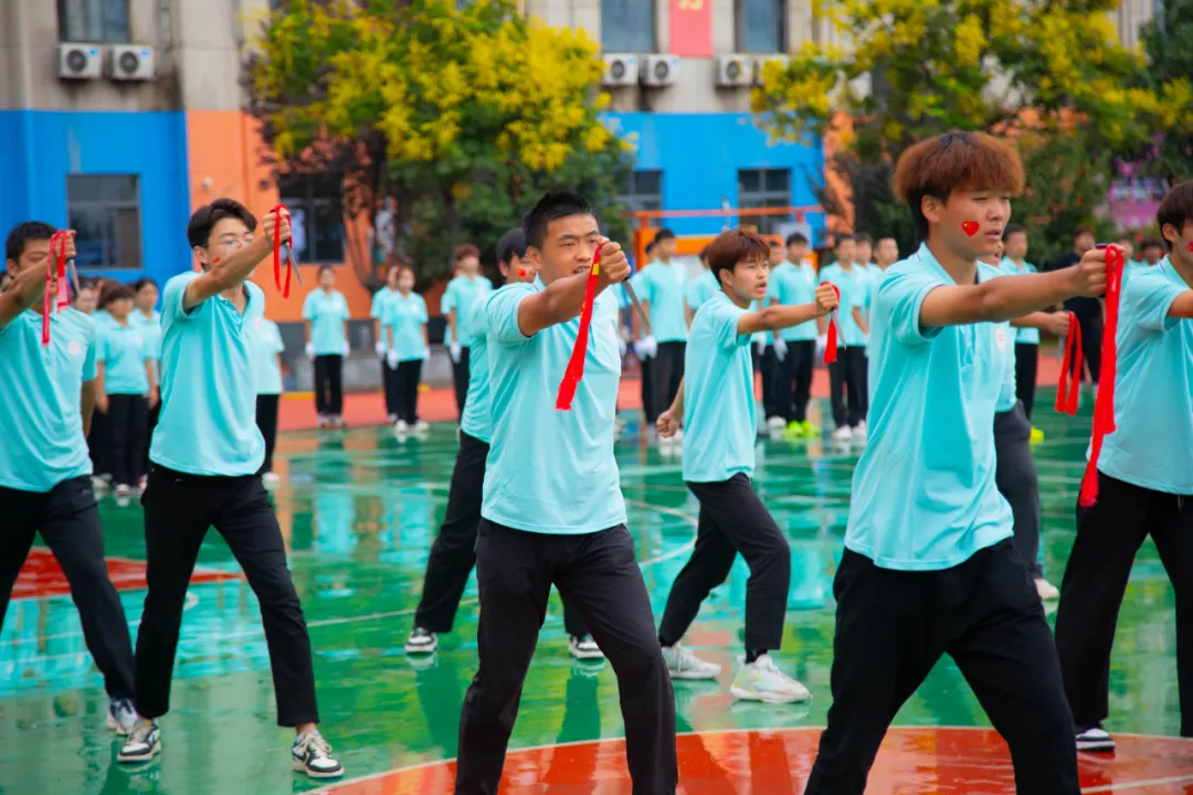 ��У԰������֮�⣬�ɳ��޽�����������¶�������һ��