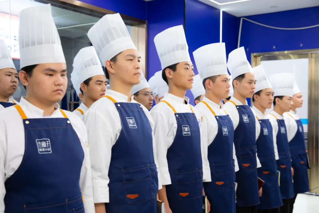 专业推荐|1+1行政总厨专业
