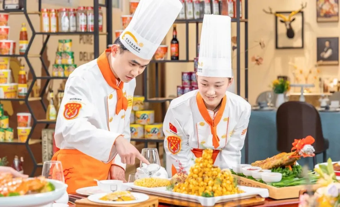 专业推荐|1+1行政总厨专业