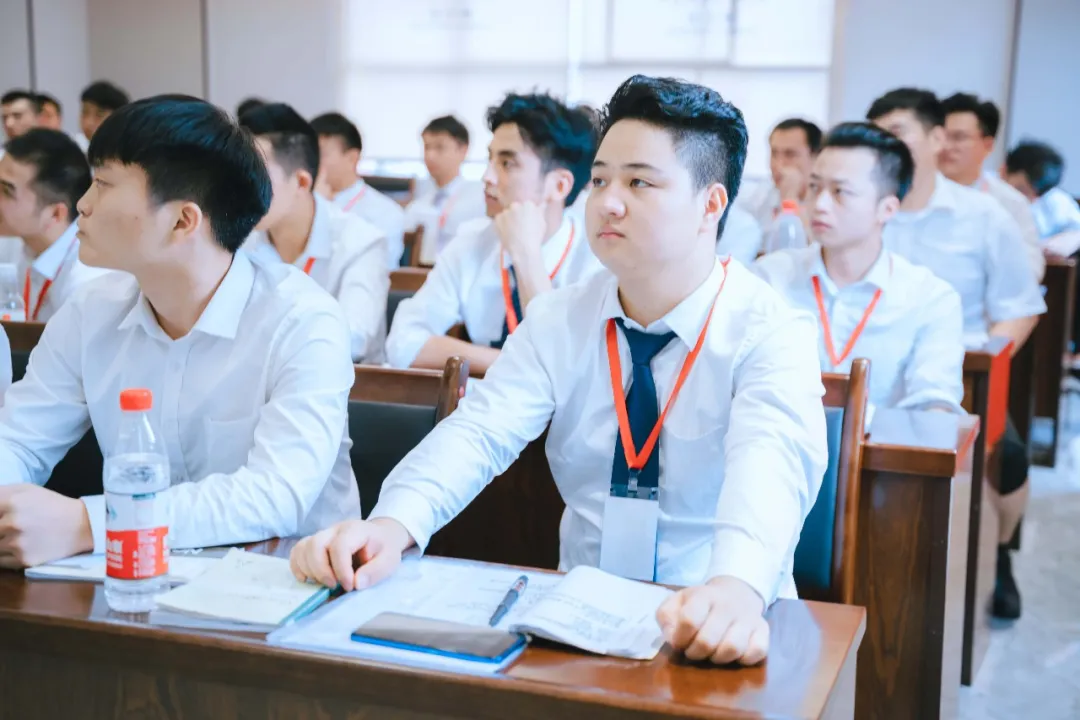 专业推荐|1+1行政总厨专业