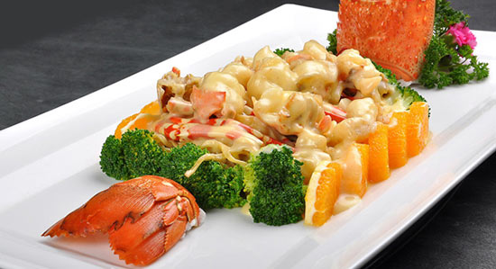 新东方烹饪课堂】上汤焗龙虾_陕西西安新东方烹饪学校_厨师学校_烹饪学校_ 