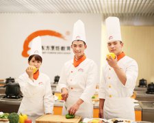 初中生可以学厨师吗_没有基础可以学厨师吗_学厨师就来陕西新东方