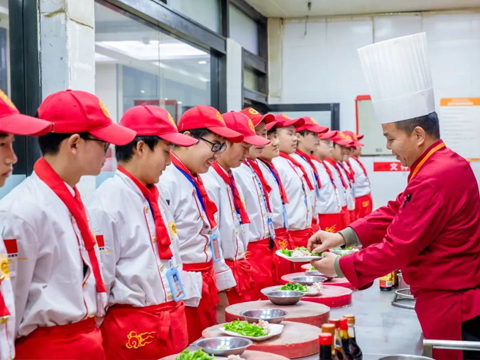 初高中生学技术，为什么要选择长期专业