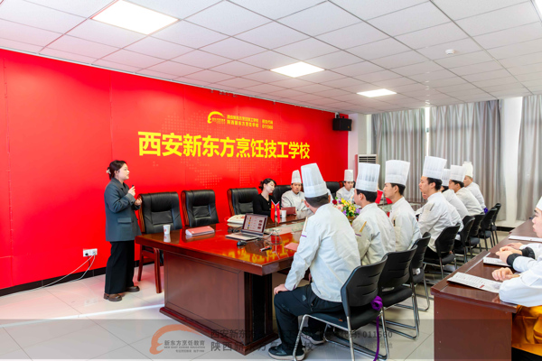 校企联动促就业 名企进校揽英才—西安新东方烹饪技工学校开展中餐专业专场企业宣讲暨面试会