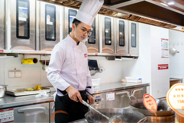 �����ظڴپ�ҵ�����ĸ������ɳ��������¶����߷��ϰ����У��Эͬ