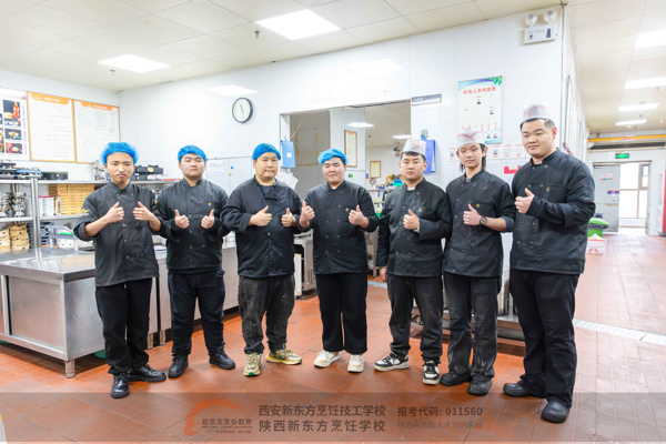 ��ϵѧ��ů���� У������ҵ·�������¶�����⿼���ѧУ�������������Ƶ꿪չ��ҵ���طû