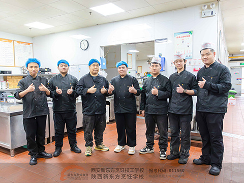 ��ϵѧ��ů���� У������ҵ·�������¶�����⿼���ѧУ�������������Ƶ꿪չ��ҵ���طû