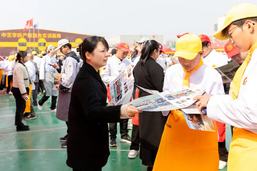 ��������ǰ�̡��������¶�����⿼���ѧУ�ִ������ҵѧԺ������2026�괺���˲�Ԥ��˫ѡ��Բ������