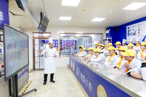 У����ǿ���� ְ�����ܴٳɳ��������¶���������������ҵ��ʦ��չְҵ����ר���