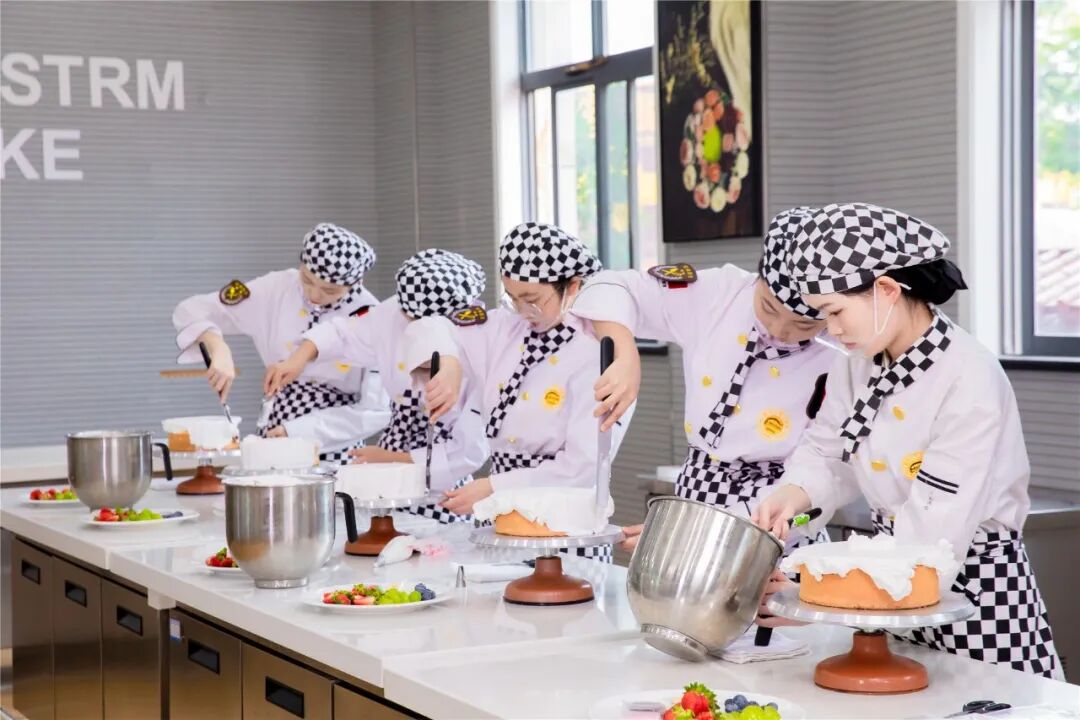 �����ٽ����һ�飡������ֱ�������¶������ã�