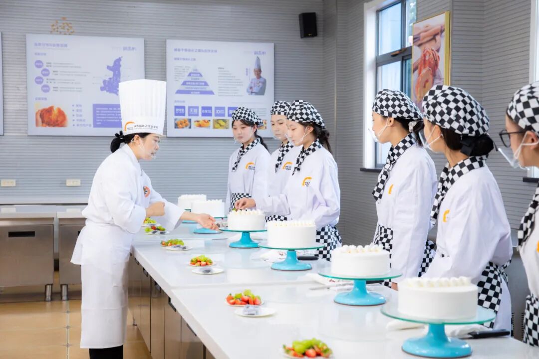 �����ھ���Ȧ����ѧ���³�·��ѧ�決�����ھ����ܾ�ҵ���״�ҵ