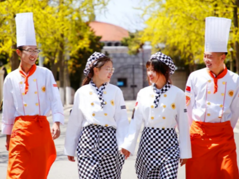 ����У�ؿ��������¶�����⿼���ѧУѧ�ѡ�ѧ��ȫ������