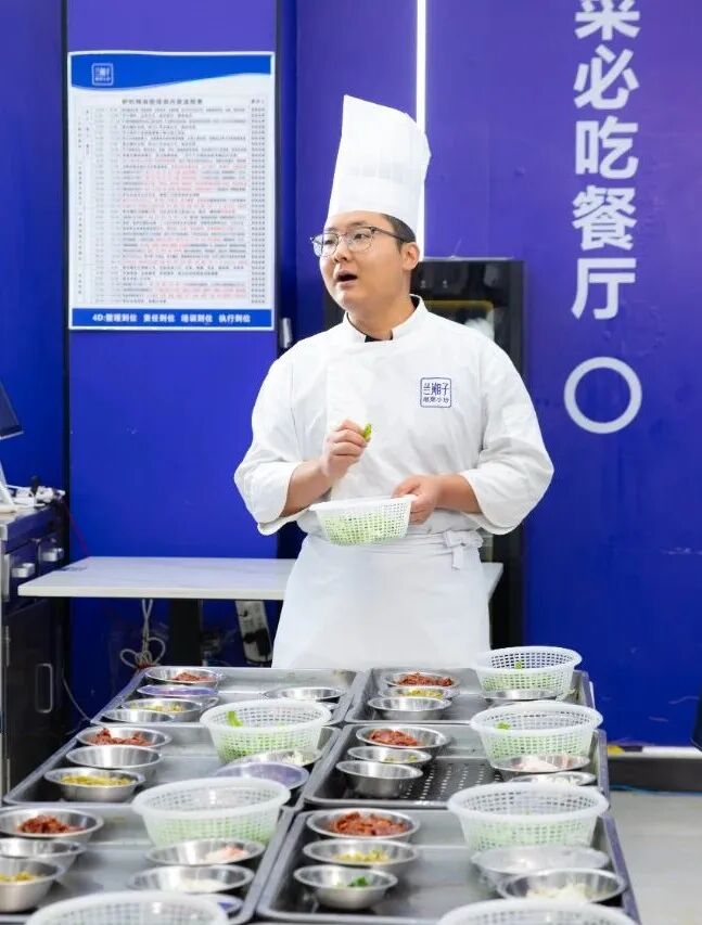 中考放榜|西安娃就近选好家门口的好职校、渭南娃赴省会,16分钟高铁背后是更宽的成长格局