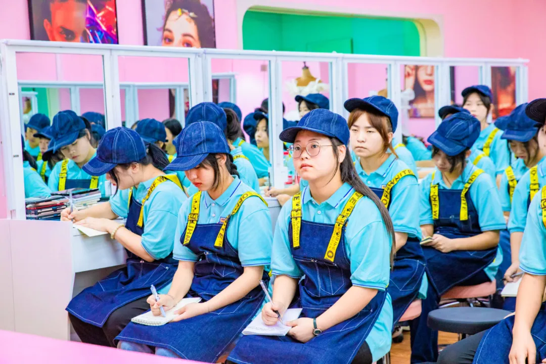 西安新东方西点烘焙学校【专业介绍】2+1匠心西点专业