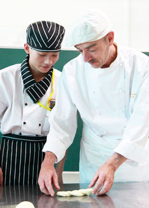 ��Ƹ��ʦ��˹͡����ɭ