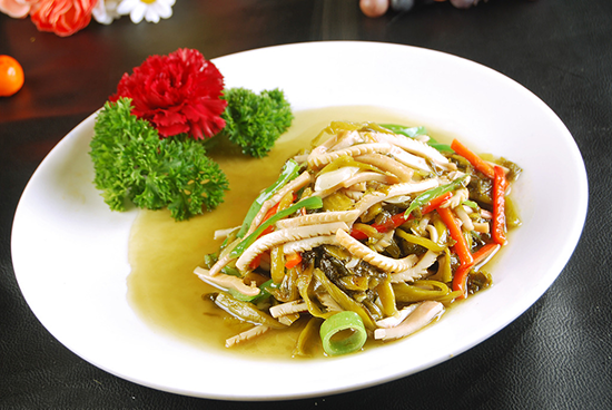 【新东方烹饪课堂】广东酸菜鱿鱼家常做法