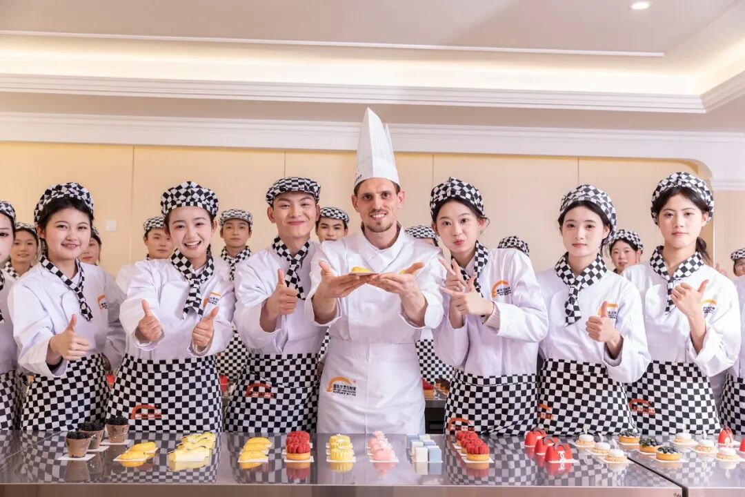 ��רҵ�Ƽ�������������ר������У����ְ�����������¶�����⿼���ѧУ��˫���˲żƻ���������������